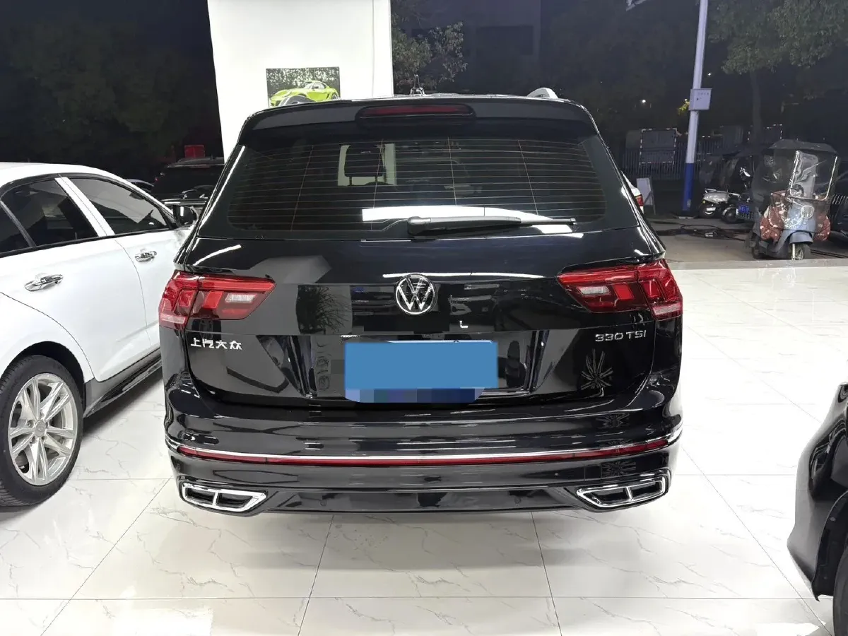 2024 Volkswagen Tiguan L 2.0T 186HP L4 7DCT,autocango,china used car exporter,china ev exporter,chinese used car exporter,chinese used ev exporter