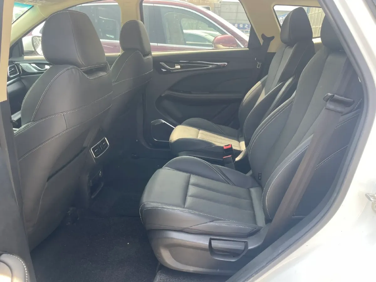 2019 Jetour X90 1.6T 197HP L4 7DCT,autocango,china used car exporter,china ev exporter,chinese used car exporter,chinese used ev exporter