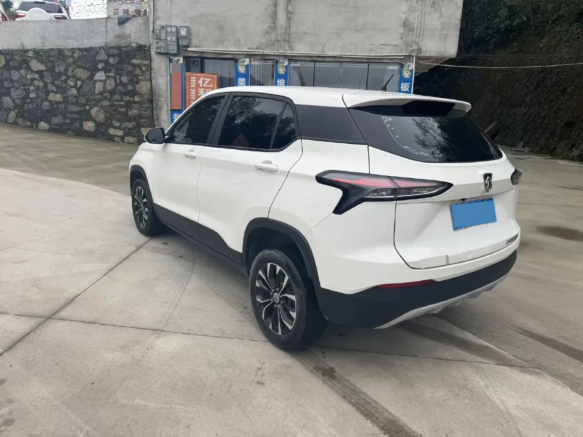 2019 BaoJun 510 1.5L 112HP L4 6MT,autocango,china used car exporter,china ev exporter,chinese used car exporter,chinese used ev exporter