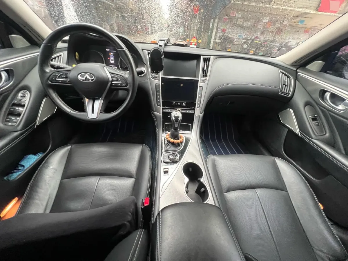 2018 Jeep Grand Commander 2.0T 265HP L4 9AT,autocango,china used car exporter,china ev exporter,chinese used car exporter,chinese used ev exporter