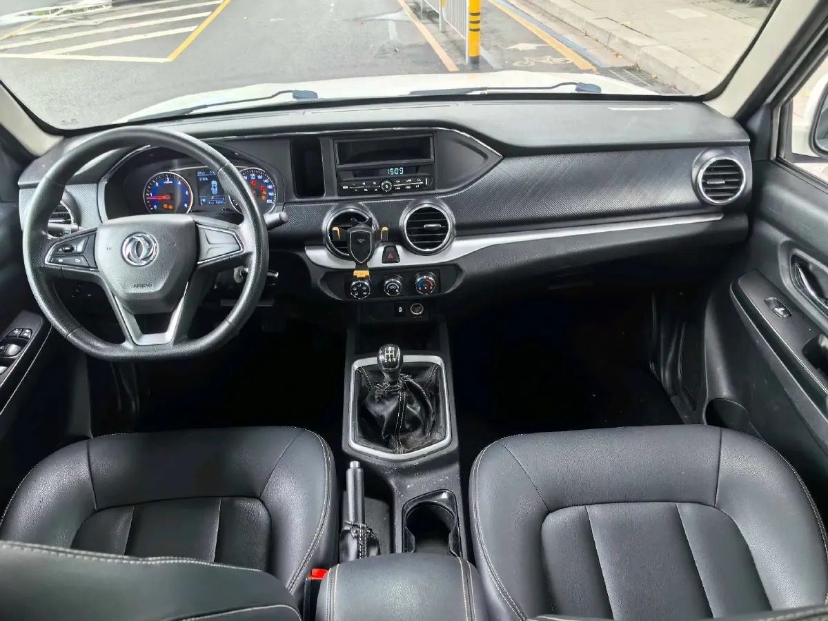 2020 Dongfeng YuFeng P16 2.4T 218HP L4 6MT,autocango,china used car exporter,china ev exporter,chinese used car exporter,chinese used ev exporter