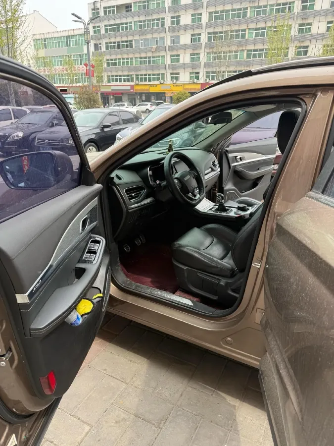 2020 Jetour X70 1.5T 156HP L4 6MT,autocango,china used car exporter,china ev exporter,chinese used car exporter,chinese used ev exporter