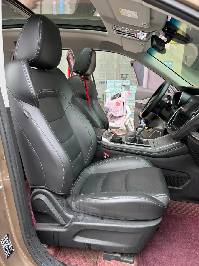 2020 Jetour X70 1.5T 156HP L4 6MT,autocango,china used car exporter,china ev exporter,chinese used car exporter,chinese used ev exporter