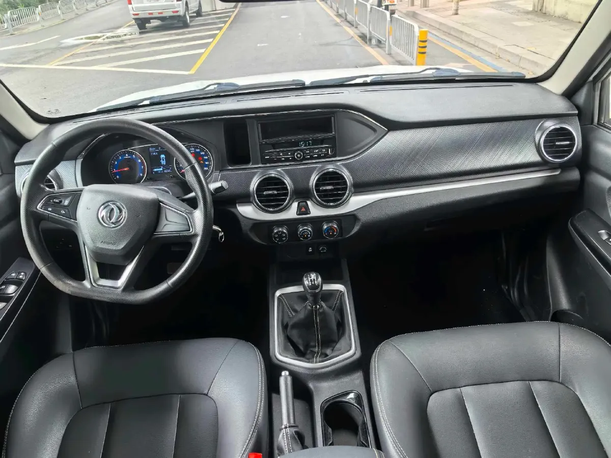 2021 Dongfeng RuiQi 2.4L 158HP L4 5MT,autocango,china used car exporter,china ev exporter,chinese used car exporter,chinese used ev exporter