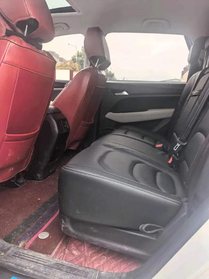 2019 BaoJun 530 1.5T 150HP L4 6MT,autocango,china used car exporter,china ev exporter,chinese used car exporter,chinese used ev exporter