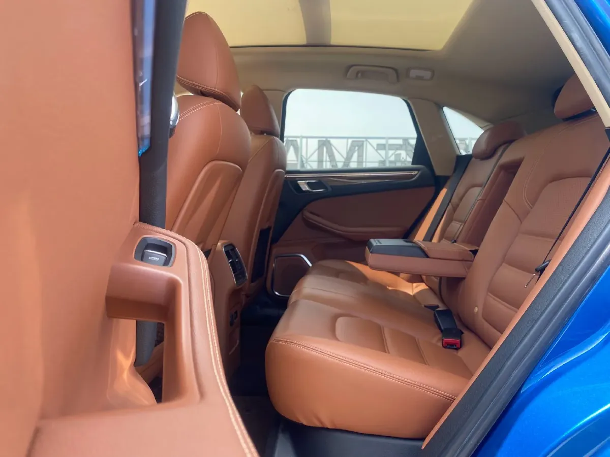 2017 Zotye SR9 2.0T 190HP L4 6DCT,autocango,china used car exporter,china ev exporter,chinese used car exporter,chinese used ev exporter