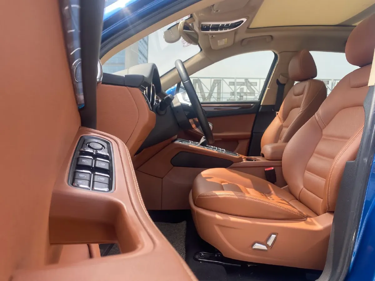 2017 Zotye SR9 2.0T 190HP L4 6DCT,autocango,china used car exporter,china ev exporter,chinese used car exporter,chinese used ev exporter