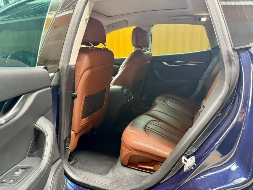 2018 Maserati Levante 3.0T 350HP V6 8AT,autocango,china used car exporter,china ev exporter,chinese used car exporter,chinese used ev exporter