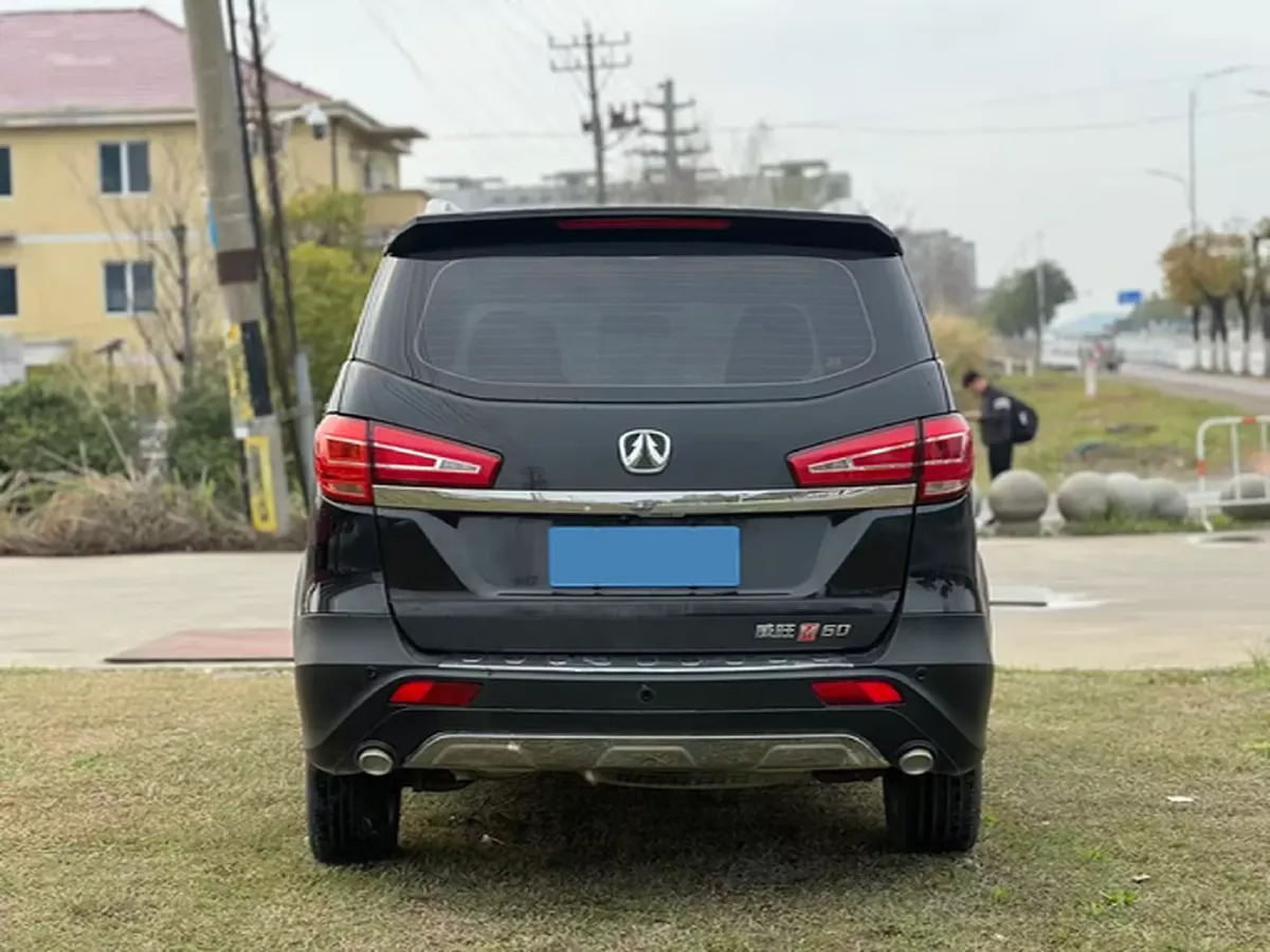 2017 BAIC WeiWang M50F 1.5L 116HP L4 5MT,autocango,china used car exporter,china ev exporter,chinese used car exporter,chinese used ev exporter