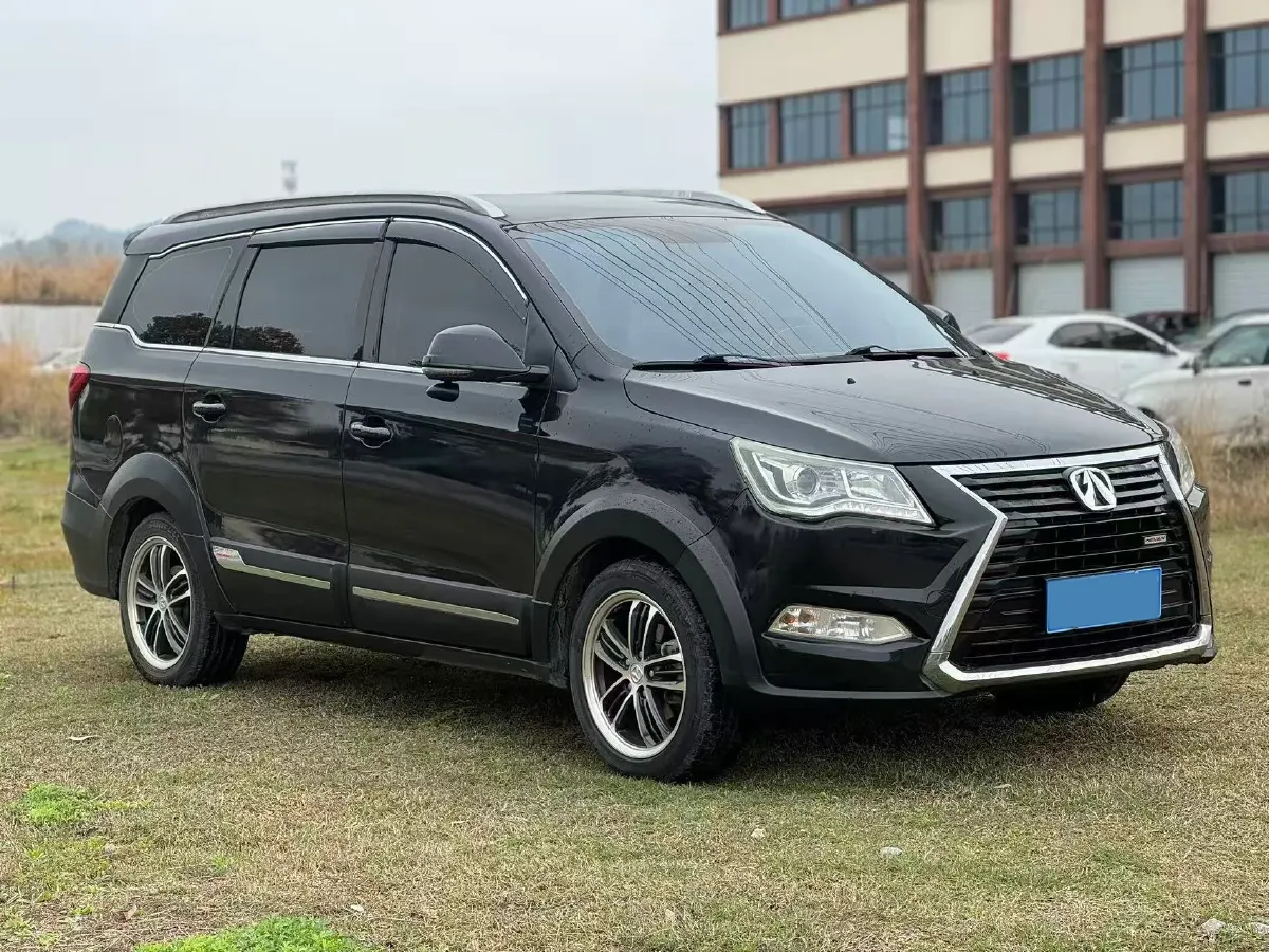 2017 BAIC WeiWang M50F 1.5L 116HP L4 5MT,autocango,china used car exporter,china ev exporter,chinese used car exporter,chinese used ev exporter