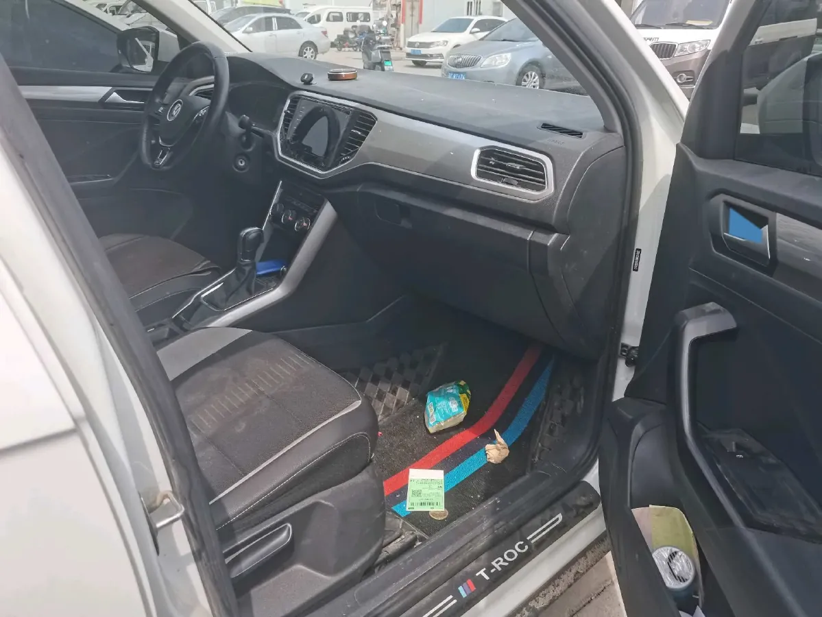 2021 Volkswagen T-Roc 1.4T 150HP L4 7DCT,autocango,china used car exporter,china ev exporter,chinese used car exporter,chinese used ev exporter