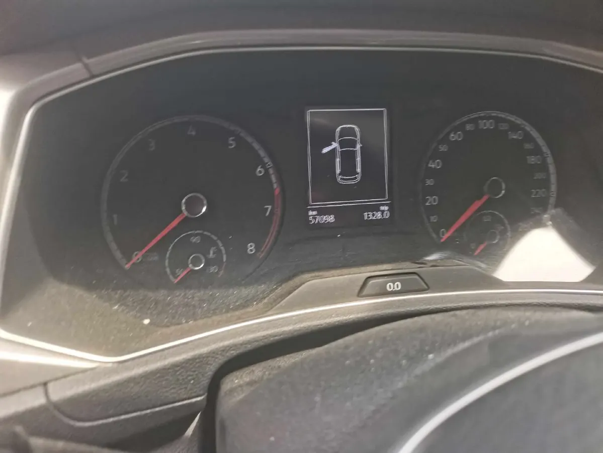 2021 Volkswagen T-Roc 1.4T 150HP L4 7DCT,autocango,china used car exporter,china ev exporter,chinese used car exporter,chinese used ev exporter