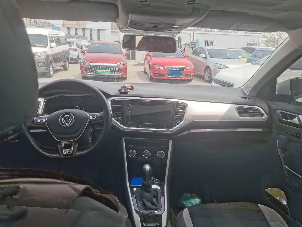 2021 Volkswagen T-Roc 1.4T 150HP L4 7DCT,autocango,china used car exporter,china ev exporter,chinese used car exporter,chinese used ev exporter