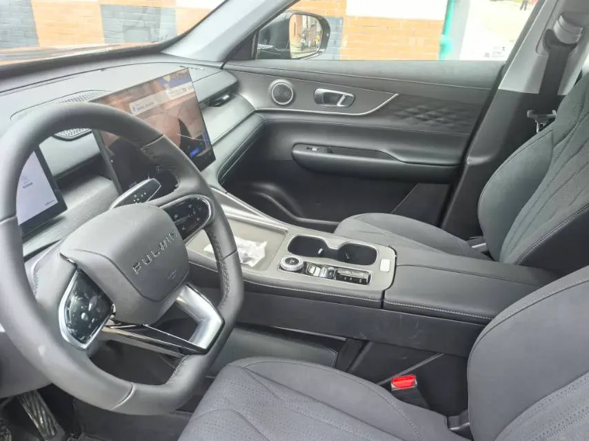 2025 Fulwin FulwinT8 1.5T 156HP L4 1DHT PHEV 18.67KWH,autocango,china used car exporter,china ev exporter,chinese used car exporter,chinese used ev exporter