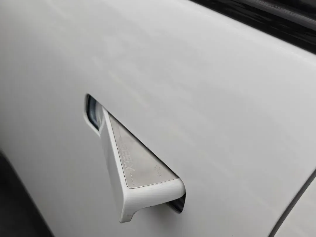 2020 Geely ICON 1.5T 177HP L3 7DCT,autocango,china used car exporter,china ev exporter,chinese used car exporter,chinese used ev exporter