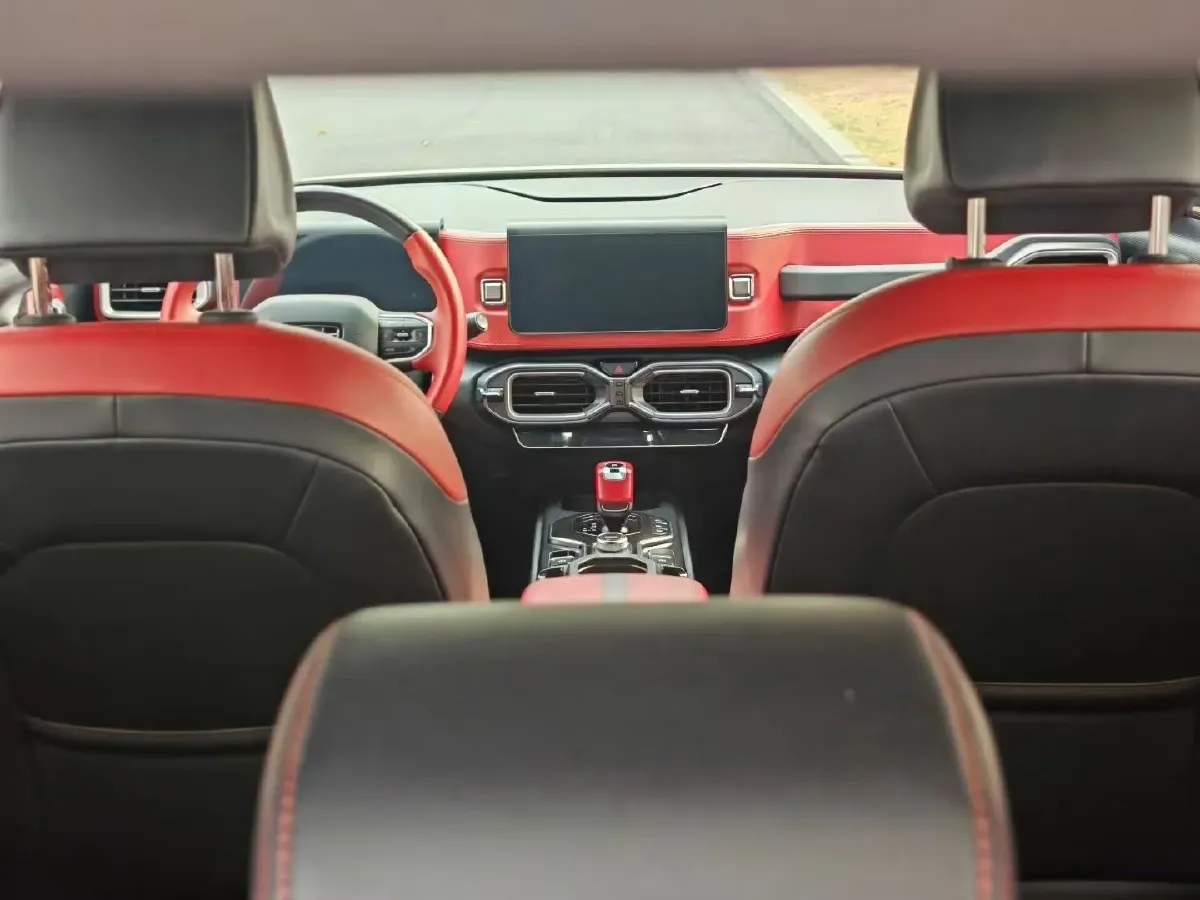 2020 Geely ICON 1.5T 177HP L3 7DCT,autocango,china used car exporter,china ev exporter,chinese used car exporter,chinese used ev exporter