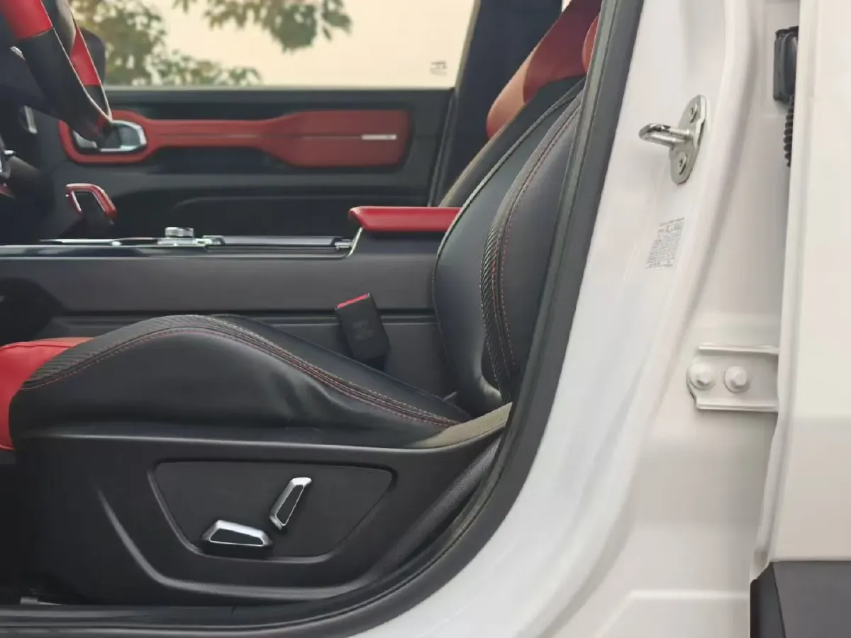 2020 Geely ICON 1.5T 177HP L3 7DCT,autocango,china used car exporter,china ev exporter,chinese used car exporter,chinese used ev exporter