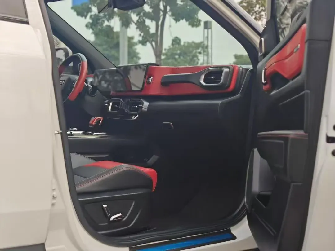 2020 Geely ICON 1.5T 177HP L3 7DCT,autocango,china used car exporter,china ev exporter,chinese used car exporter,chinese used ev exporter