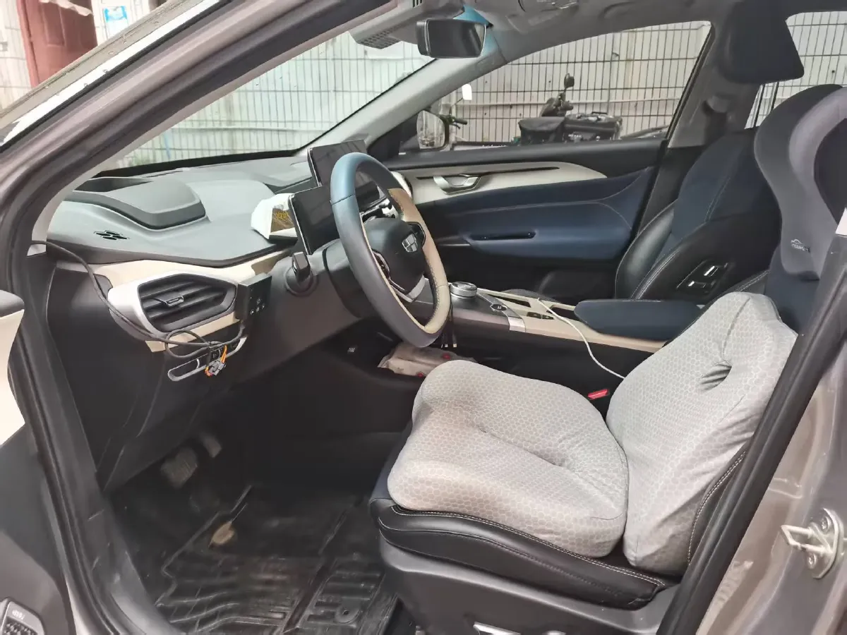 2022 Roewe Whale 2.0T 231HP L4 8AT,autocango,china used car exporter,china ev exporter,chinese used car exporter,chinese used ev exporter