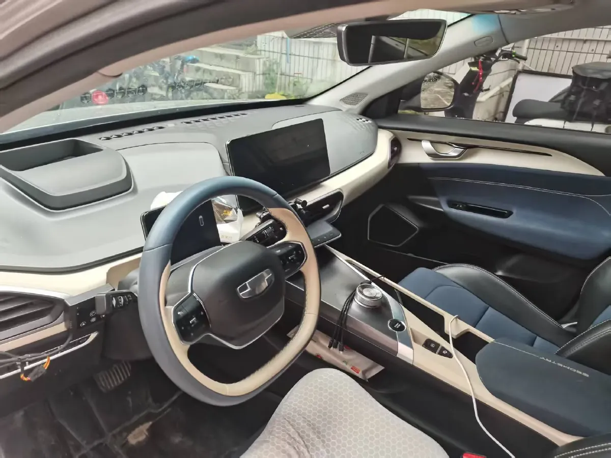 2022 Roewe Whale 2.0T 231HP L4 8AT,autocango,china used car exporter,china ev exporter,chinese used car exporter,chinese used ev exporter