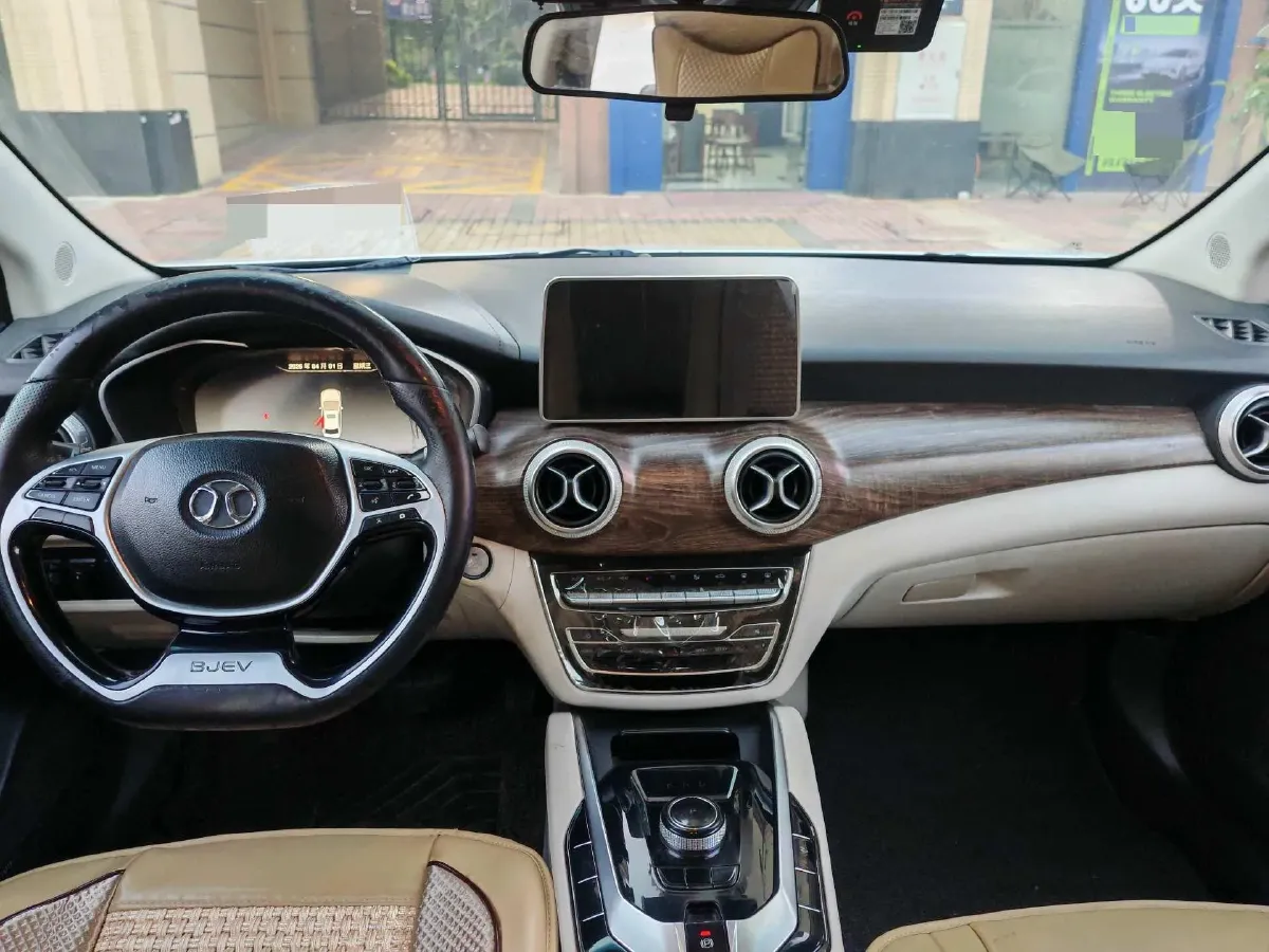 2018 BeiJing Auto EU5 BEV 53.66KWH,autocango,china used car exporter,china ev exporter,chinese used car exporter,chinese used ev exporter