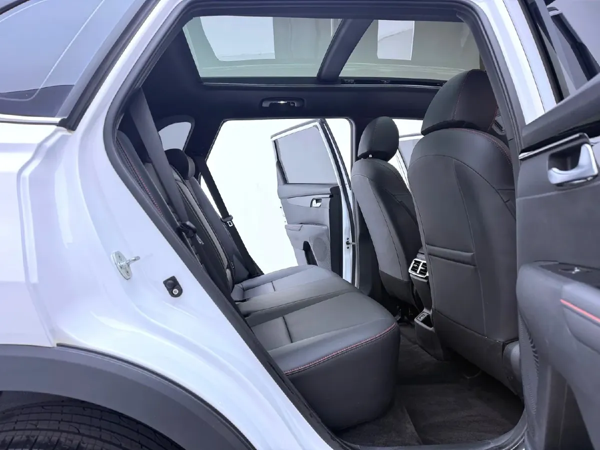 2021 Kia Sportage R 1.5T 200HP L4 7DCT,autocango,china used car exporter,china ev exporter,chinese used car exporter,chinese used ev exporter