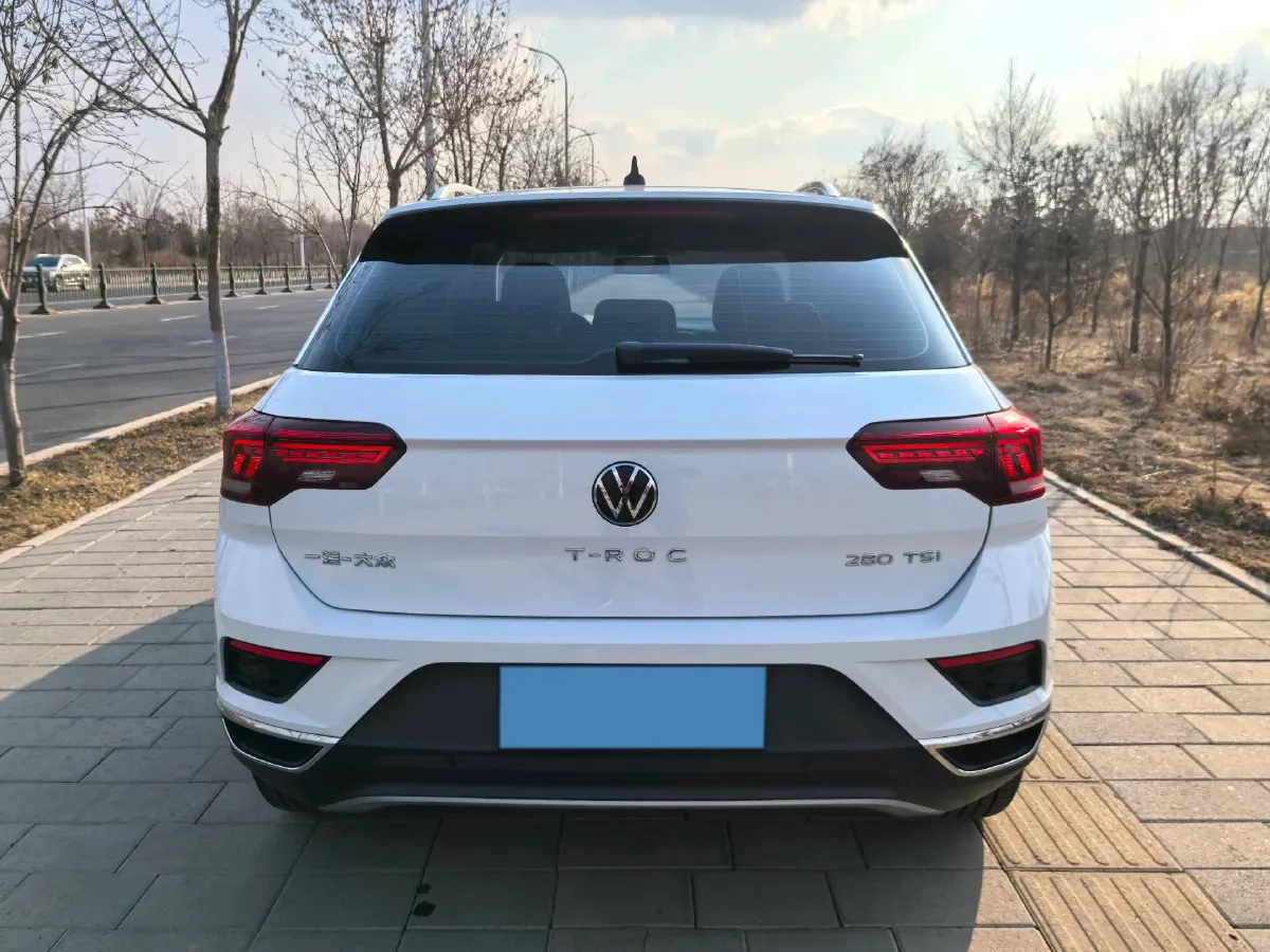 2022 Volkswagen T-Roc 1.4T 150HP L4 7DCT,autocango,china used car exporter,china ev exporter,chinese used car exporter,chinese used ev exporter