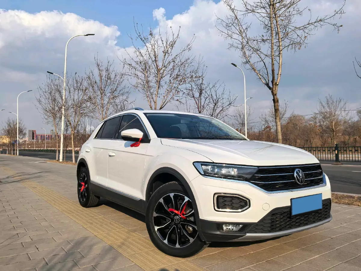 2022 Volkswagen T-Roc 1.4T 150HP L4 7DCT,autocango,china used car exporter,china ev exporter,chinese used car exporter,chinese used ev exporter