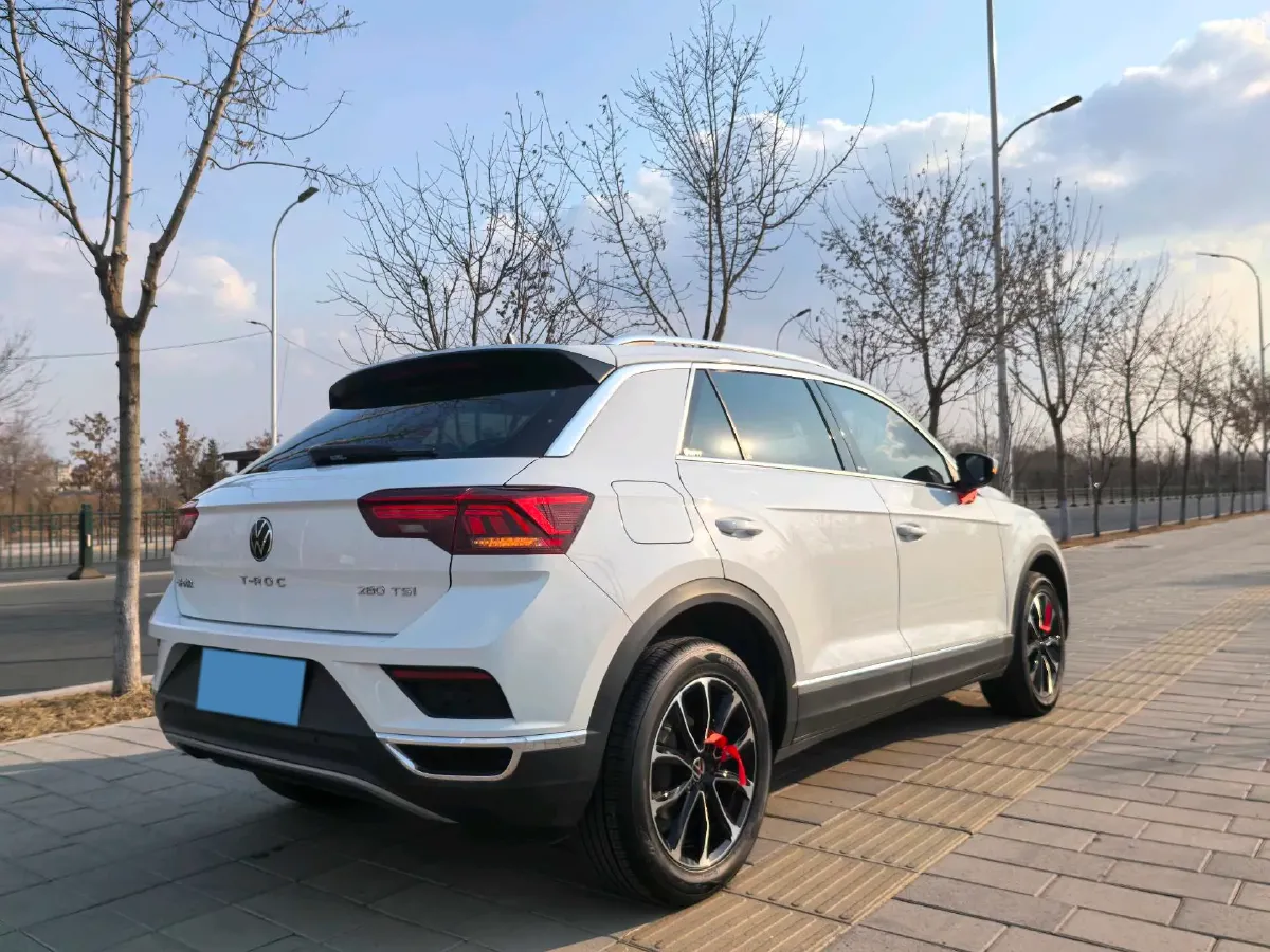 2022 Volkswagen T-Roc 1.4T 150HP L4 7DCT,autocango,china used car exporter,china ev exporter,chinese used car exporter,chinese used ev exporter