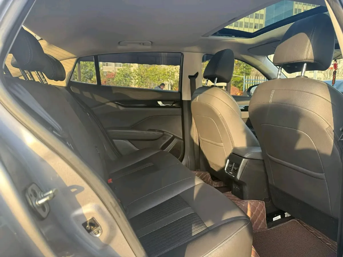 2020 DongFeng Aeolus YiXuan 1.5T 150HP L4 6DCT,autocango,china used car exporter,china ev exporter,chinese used car exporter,chinese used ev exporter