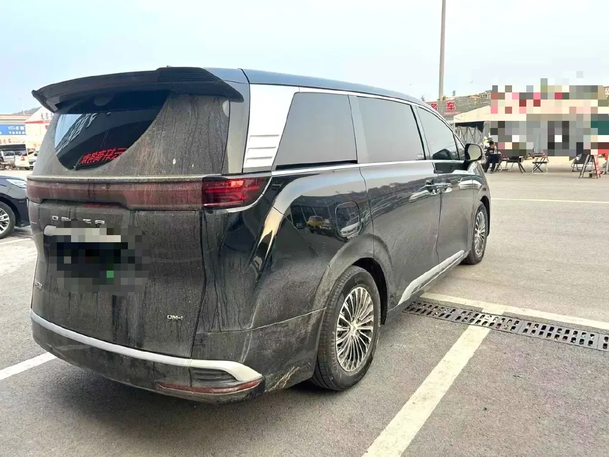 2024 Denza D9 1.5T 139HP L4 E-CVT PHEV 40KWH,autocango,china used car exporter,china ev exporter,chinese used car exporter,chinese used ev exporter