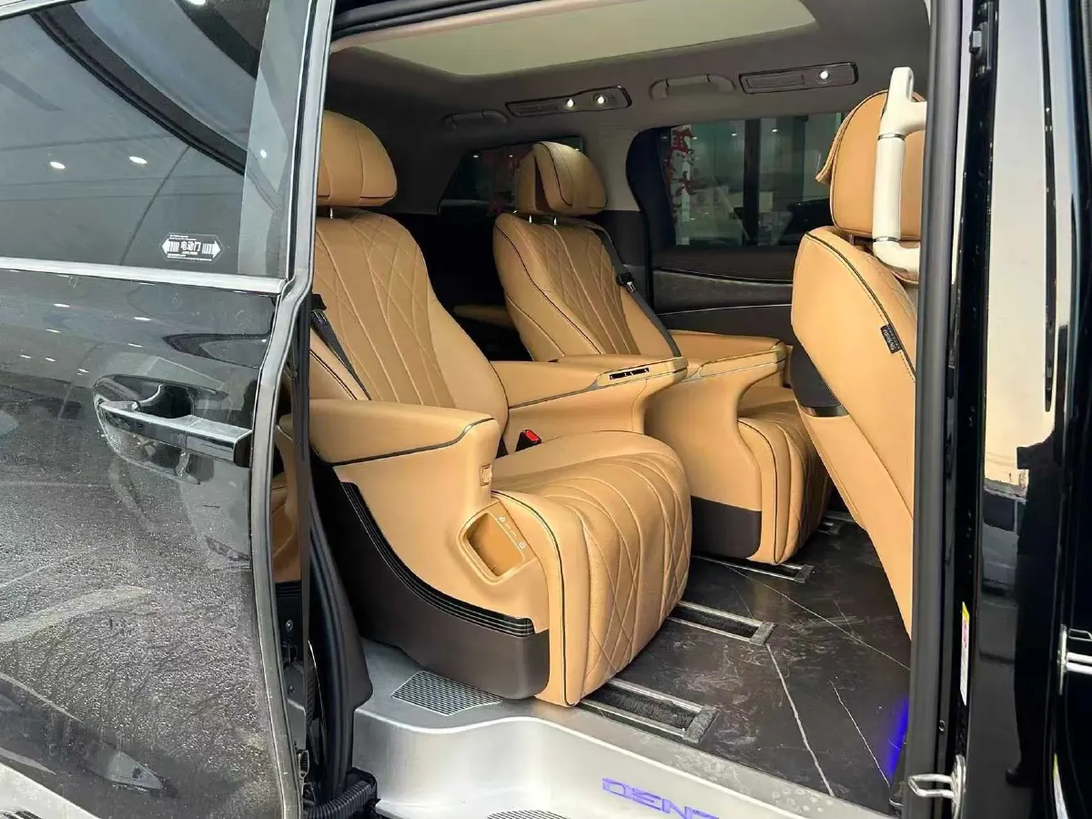 2024 Denza D9 1.5T 139HP L4 E-CVT PHEV 40KWH,autocango,china used car exporter,china ev exporter,chinese used car exporter,chinese used ev exporter