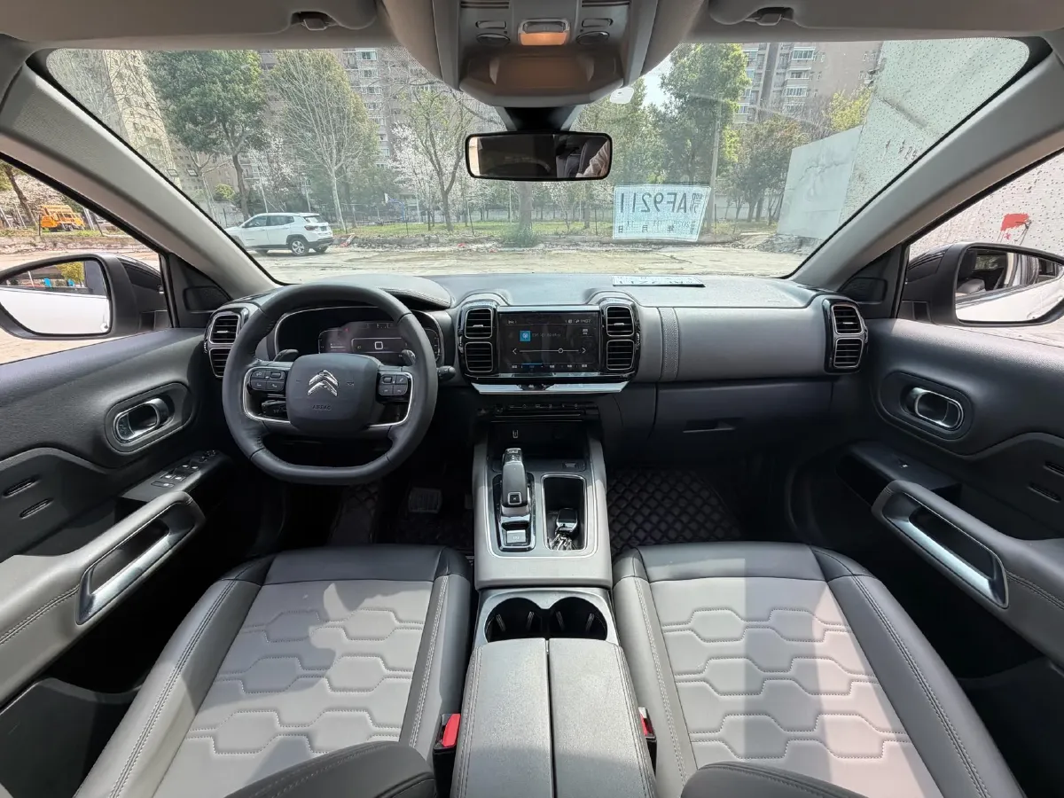 2020 Citroen C5 Aircross 1.6T 170HP L4 6AT,autocango,china used car exporter,china ev exporter,chinese used car exporter,chinese used ev exporter