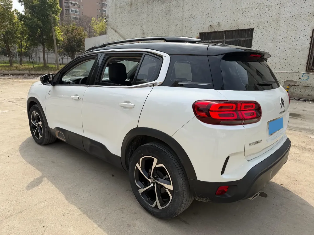 2020 Citroen C5 Aircross 1.6T 170HP L4 6AT,autocango,china used car exporter,china ev exporter,chinese used car exporter,chinese used ev exporter