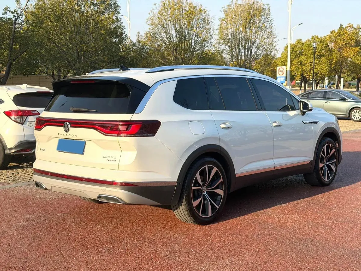 2021 Volkswagen Talagon 2.5T 299HP V6 7DCT,autocango,china used car exporter,china ev exporter,chinese used car exporter,chinese used ev exporter