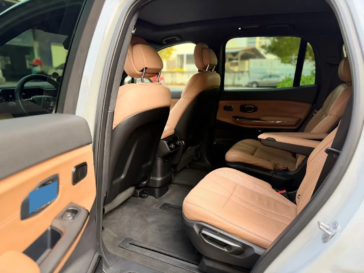 2020 NIO ES8 BEV 70KWH,autocango,china used car exporter,china ev exporter,chinese used car exporter,chinese used ev exporter