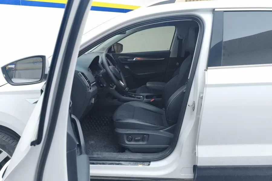 2021 Skoda Karoq 1.4T 150HP L4 7DCT,autocango,china used car exporter,china ev exporter,chinese used car exporter,chinese used ev exporter