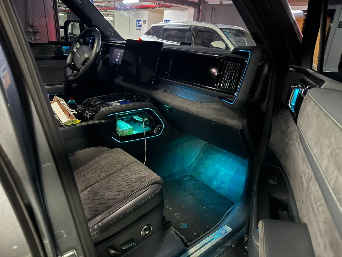 2023 Toyota Crown Kluger 2.5L 189HP L4 E-CVT Hybrid,autocango,china used car exporter,china ev exporter,chinese used car exporter,chinese used ev exporter