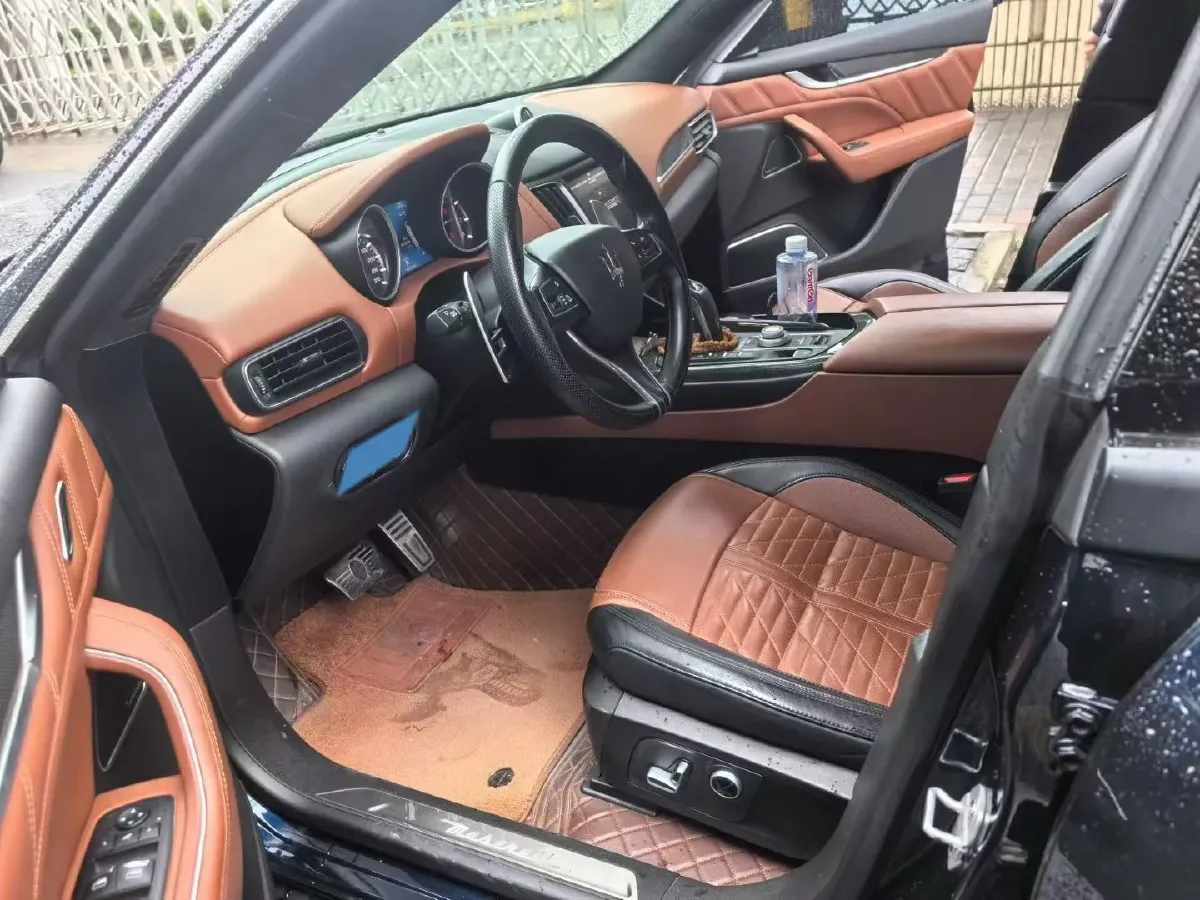 2019 Maserati Levante 3.0T 350HP V6 8AT,autocango,china used car exporter,china ev exporter,chinese used car exporter,chinese used ev exporter