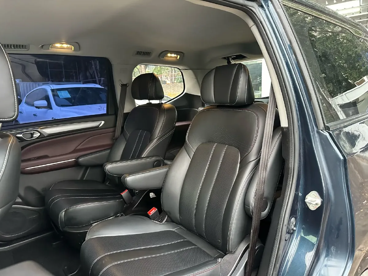 2023 GAC Trumpchi M6 1.5T 177HP L4 7DCT,autocango,china used car exporter,china ev exporter,chinese used car exporter,chinese used ev exporter