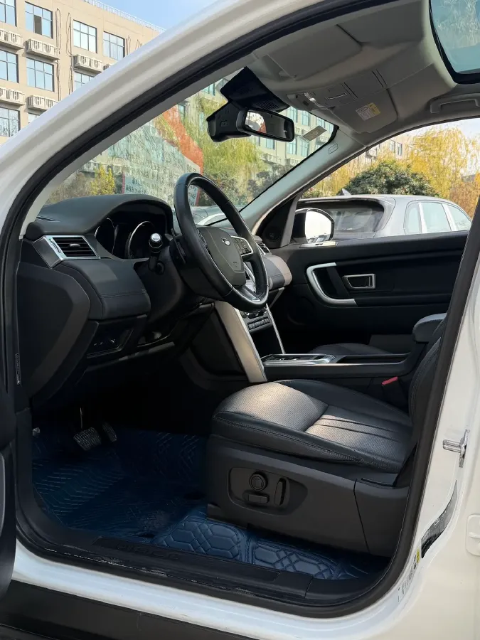 2019 Land Rover Discovery Sport 2.0T 241HP L4 9AT,autocango,china used car exporter,china ev exporter,chinese used car exporter,chinese used ev exporter