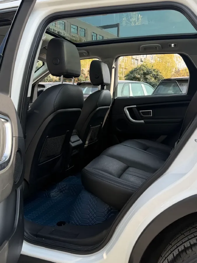 2019 Land Rover Discovery Sport 2.0T 241HP L4 9AT,autocango,china used car exporter,china ev exporter,chinese used car exporter,chinese used ev exporter