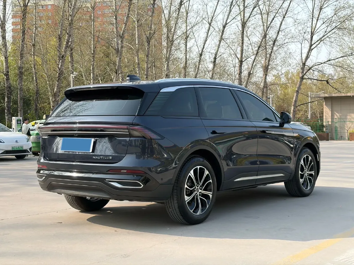 2023 Lincoln Nautilus 2.0T 261HP L4 8AT,autocango,china used car exporter,china ev exporter,chinese used car exporter,chinese used ev exporter