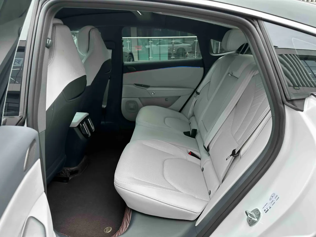 2025 ARCFOX αS5 BEV,autocango,china used car exporter,china ev exporter,chinese used car exporter,chinese used ev exporter