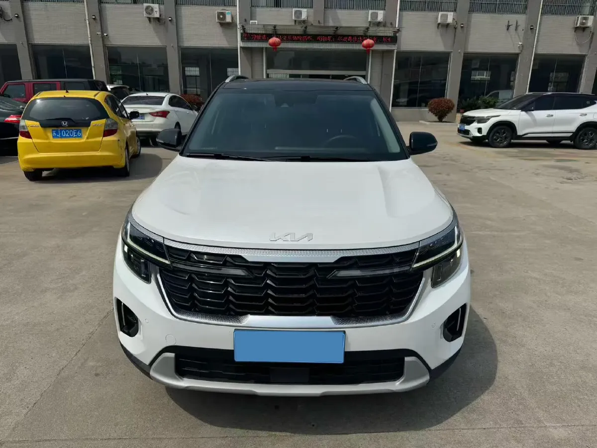 2023 Kia Seltos 1.5L 115HP L4 CVT,autocango,china used car exporter,china ev exporter,chinese used car exporter,chinese used ev exporter