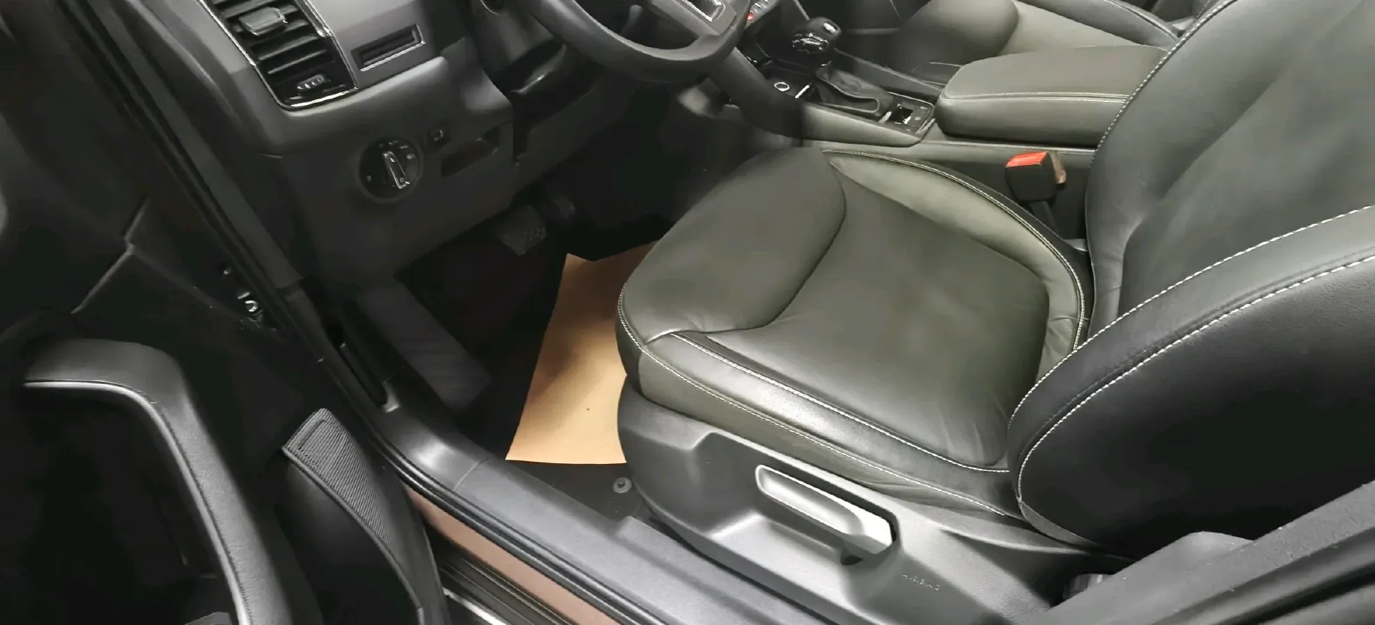 2017 Skoda Kodiak 1.8T 180HP L4 7DCT,autocango,china used car exporter,china ev exporter,chinese used car exporter,chinese used ev exporter