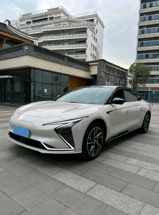 2022 IM L7 BEV 90KWH,autocango,china used car exporter,china ev exporter,chinese used car exporter,chinese used ev exporter