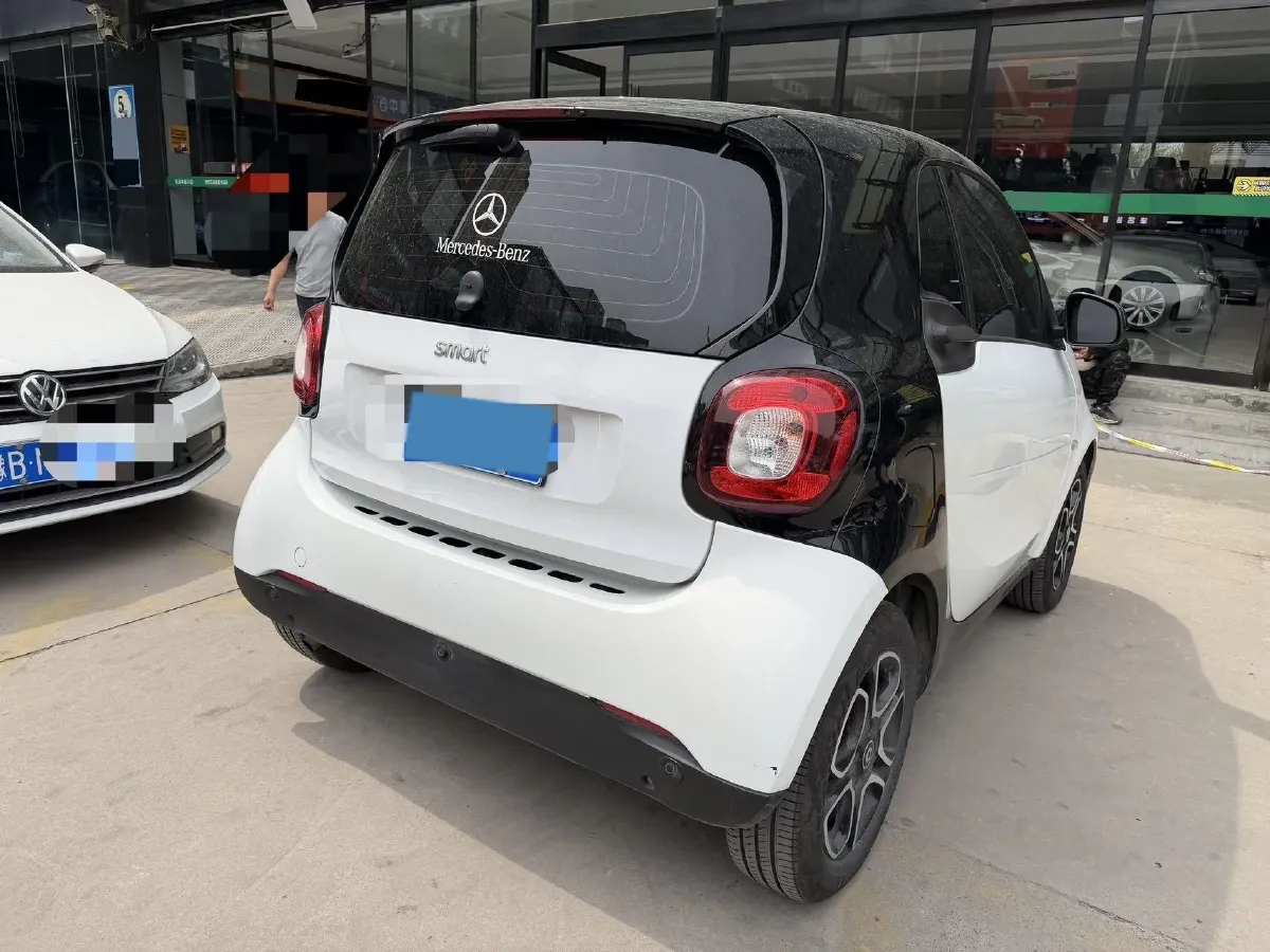 2019 Smart smart fortwo 0.9T 90HP L3 6DCT,autocango,china used car exporter,china ev exporter,chinese used car exporter,chinese used ev exporter