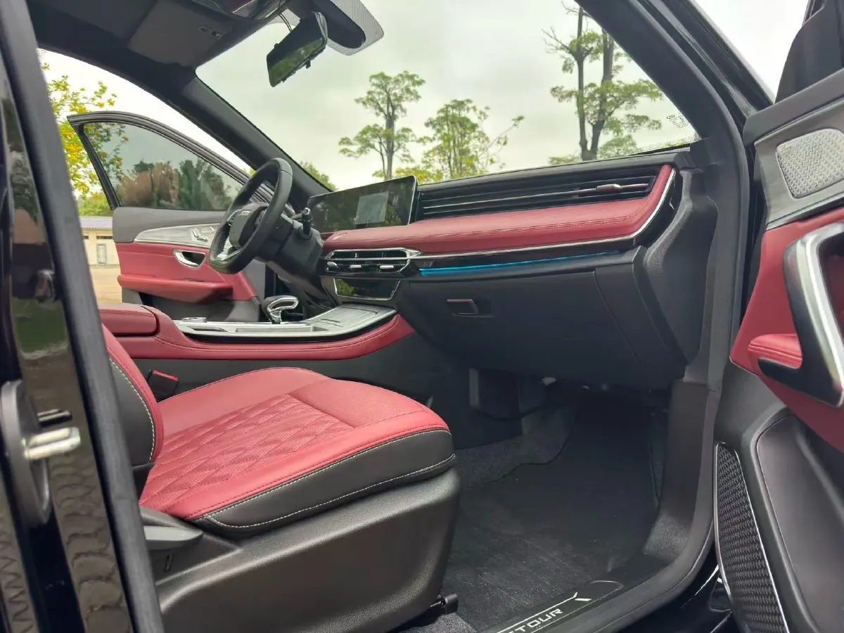 2023 ChangAn Oshan X7 Plus 1.5T 188HP L4 7DCT,autocango,china used car exporter,china ev exporter,chinese used car exporter,chinese used ev exporter