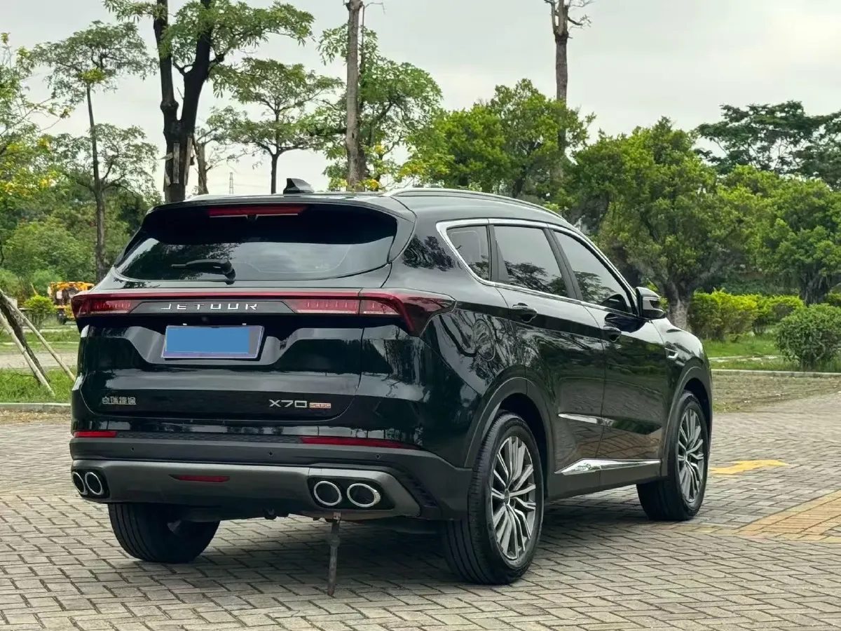 2023 ChangAn Oshan X7 Plus 1.5T 188HP L4 7DCT,autocango,china used car exporter,china ev exporter,chinese used car exporter,chinese used ev exporter